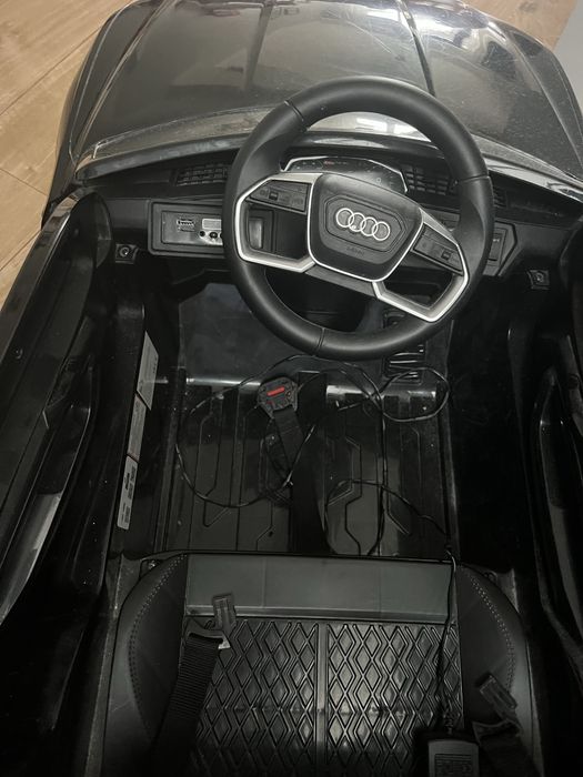 Masinuta electrica Audi Quattro