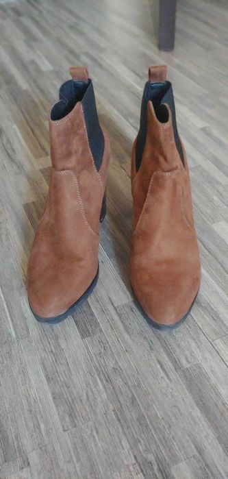 Стилни боти размер 39-40