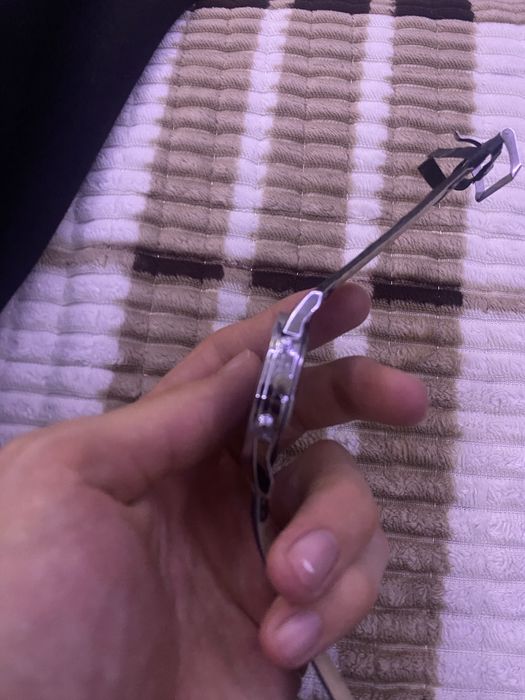 Продаю мужские часы