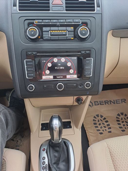 Volkswagen Touran 2.0.t.d.i  140 cai  Automat,recent adus în țară