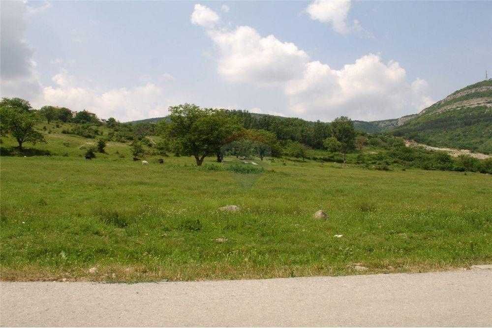 Продава се Парцел в Шумен, Пазара - 35200 кв.м за 6 €/кв.м - Снимка #5