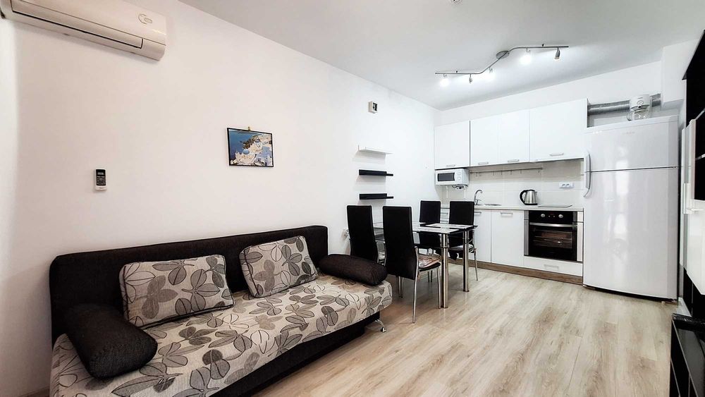 Дава се под наем Двустаен апартамент в Свети Влас - 46 кв.м за 300 € - Снимка #1