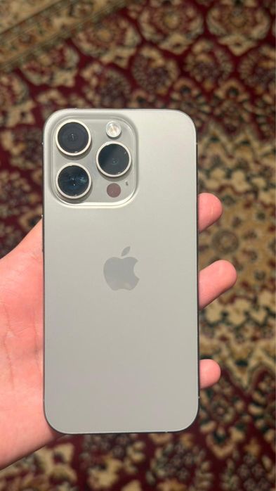 Продам айфон 15 про