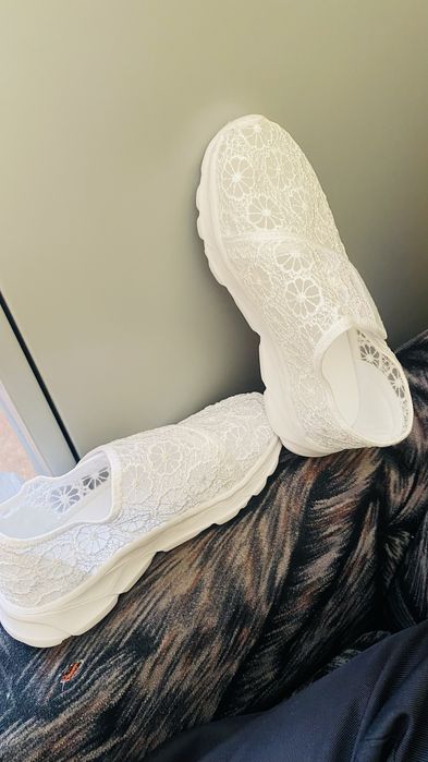 Продам красивые макасины