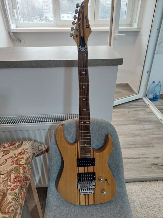 De vânzare Chitara Dimavery