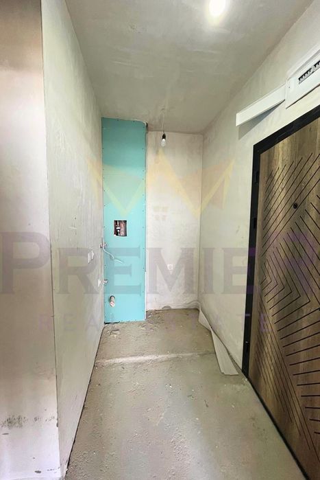 Продава се Двустаен апартамент в Бургас, Славейков - 71 кв.м за 862 €/кв.м - Снимка #3