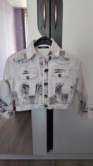 Маркови якета и панталони на AVIN , STELA