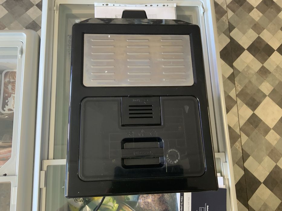 Expressor Automat De'longhi Eletta Plus ECAM 44.620 S,1450W,15 bar,1.8