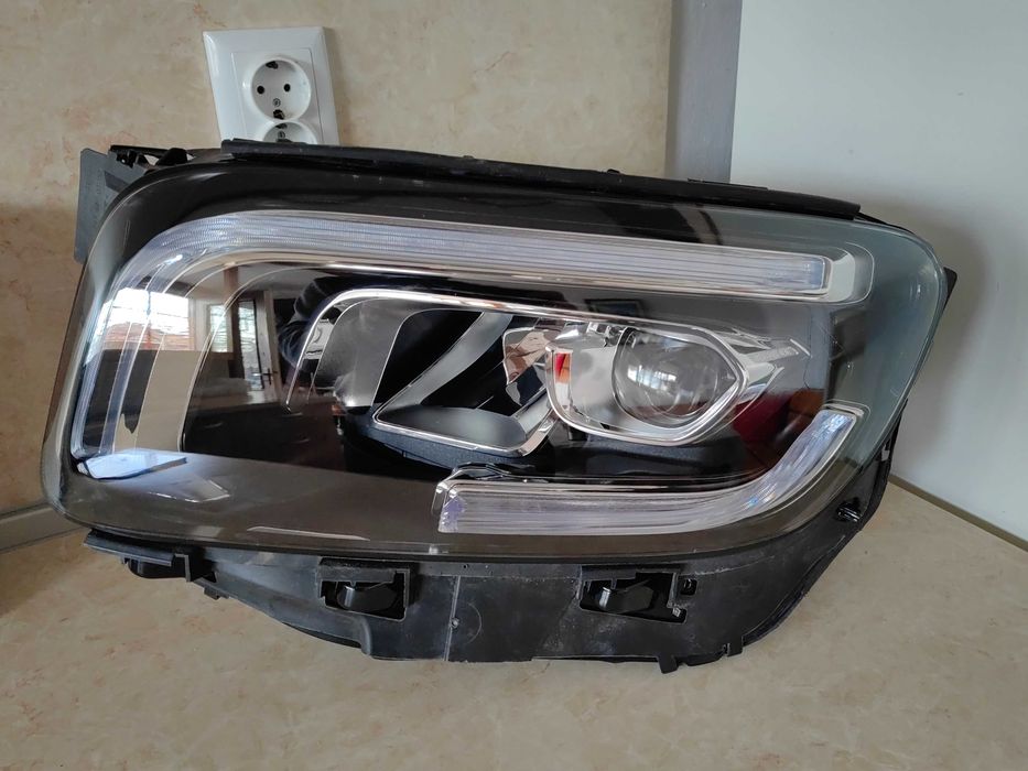 Фар Mercedes GLB 247 LED ляв / Фар Мерцедес ГЛБ 247 Оригинален