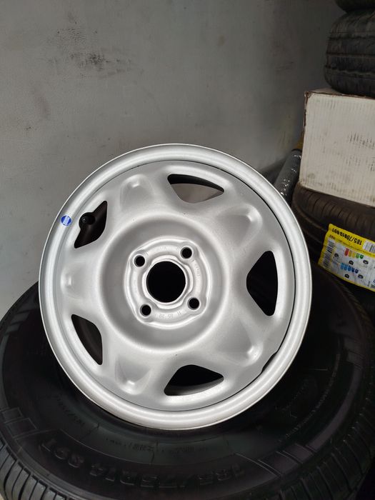 Спарк R14 zapaska diska. Запасное колесо от Спарк.