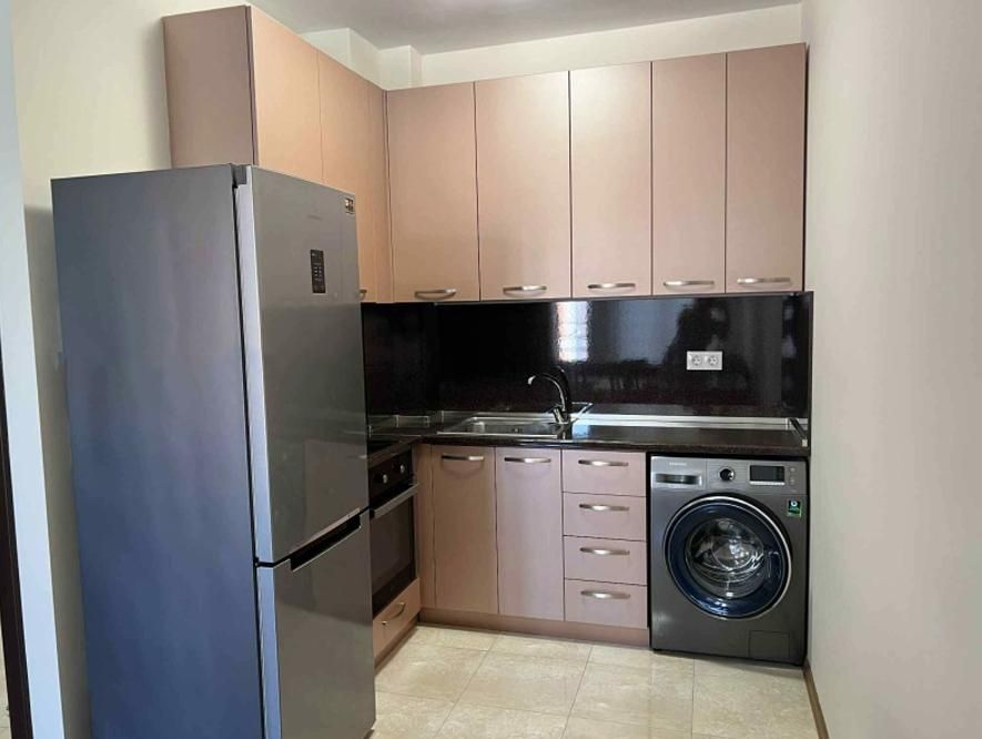 Дава се под наем Двустаен апартамент в Пловдив, Христо Смирненски - 70 кв.м за 550 € - Снимка #2