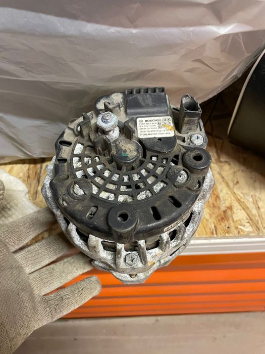 Продам генератор на Гранту (Granta)