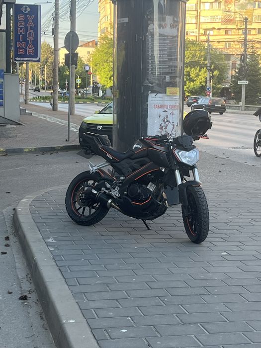 Vand motocicleta yamaha mt 125