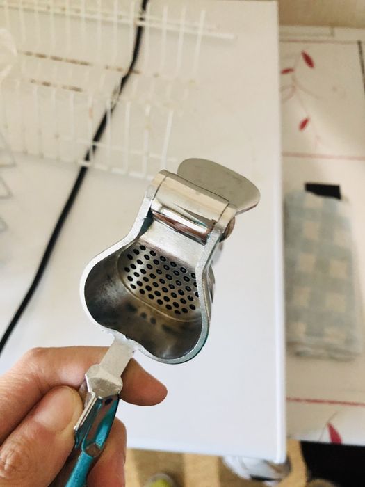 Продам чеснокодавку