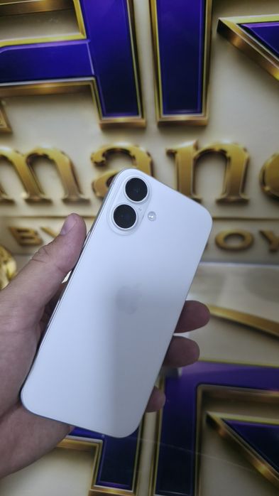 iPhone 16 White 5G 128GB Baterie:100% Schimbată.