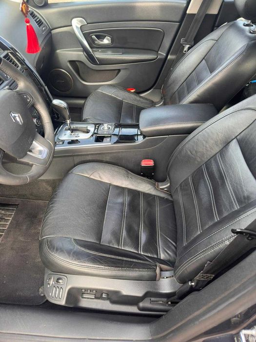 Renault Latitude 2.0 dci 175Cp Initiale Paris