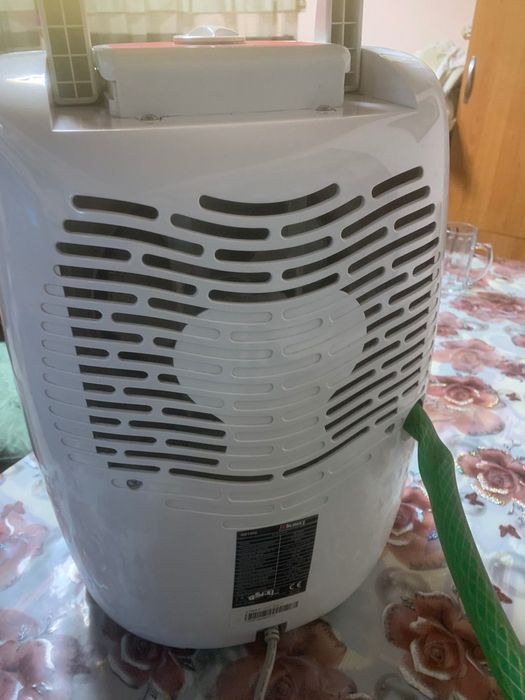 Продавам влагоабатор