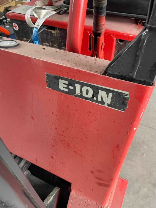 Stivuitor electric cu încărcător manevrabil eficient  spații inguste