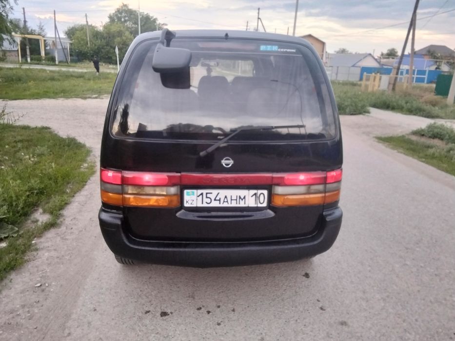 Продам Nissan Serena