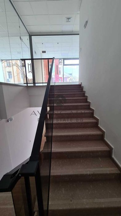 Продава се Офис в Пловдив, Център - 130 кв.м за 4200 €/кв.м - Снимка #1