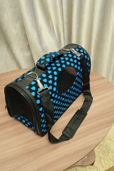 Переноска для питомцев