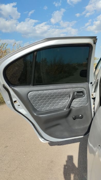 Продам хороший автомобиль Ниссан примера р11