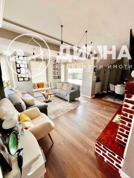 Продава се Тристаен апартамент в Пловдив, Кючук Париж - 195 кв.м за 1257 €/кв.м - Снимка #17