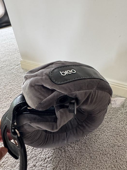 NOU Aparat de masaj pentru gat, Breo iNeck Air, tip perna, 2 programe