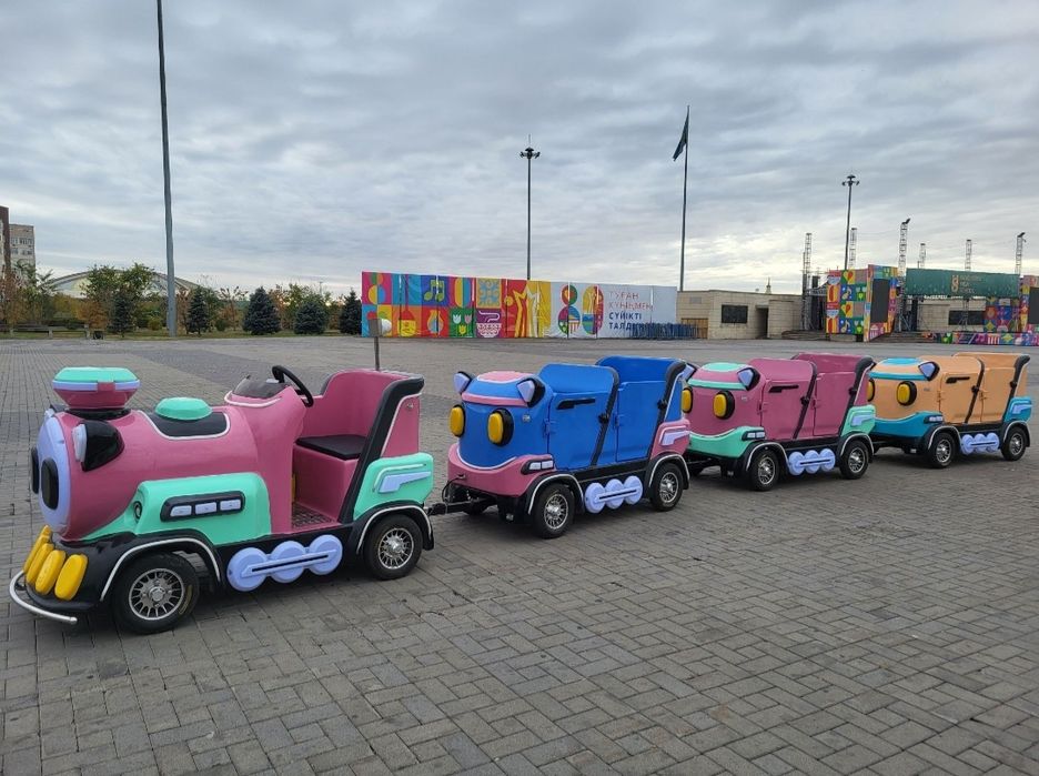 Детский атракцион поезд