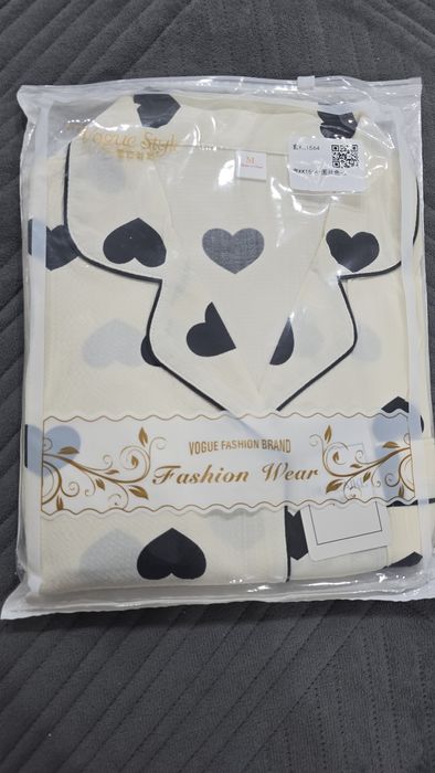 Продам пижаму тройку