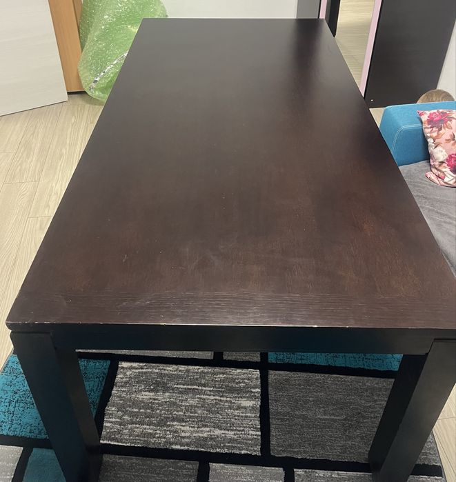 Masă mare din lemn masiv – 200 × 100 cm