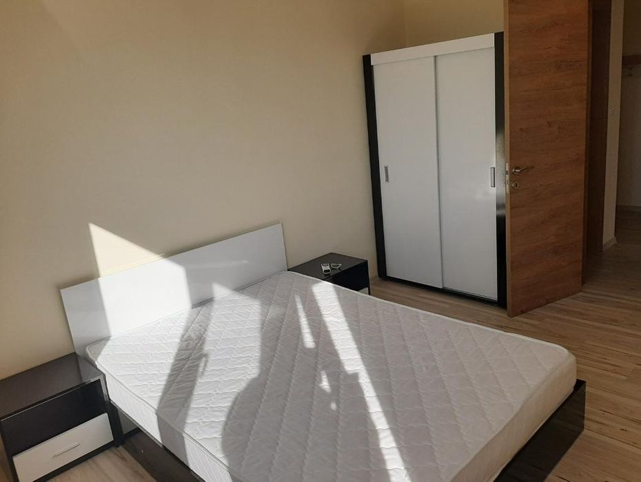 Дава се под наем Тристаен апартамент в Пловдив, Христо Смирненски - 85 кв.м за 750 € - Снимка #3