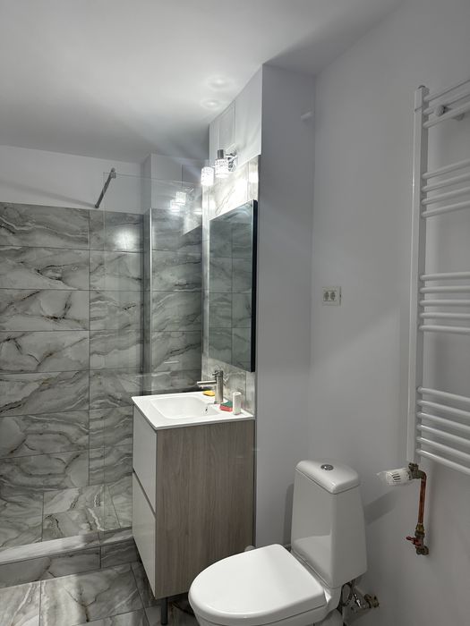 Vand apartament 3 camere Oradea