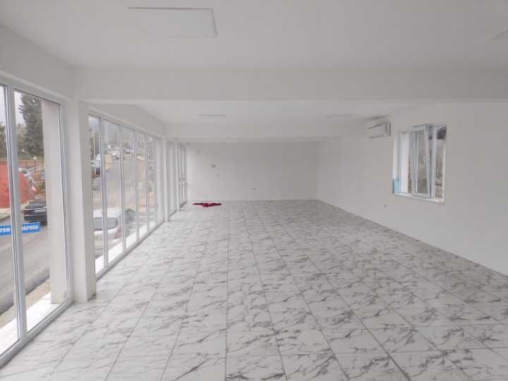 Продава се Магазин в Варна, м-т Пчелина - 140 кв.м за 693 €/кв.м - Снимка #1