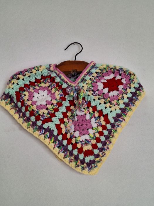 Poncho copii.Crosetat manual.