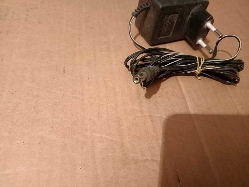 Адаптер питания "Harper" (YT-71).