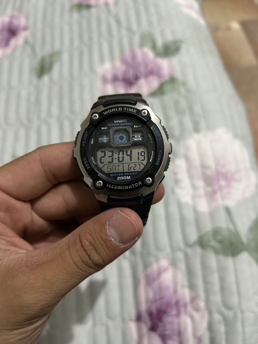 Продам спортивные часы