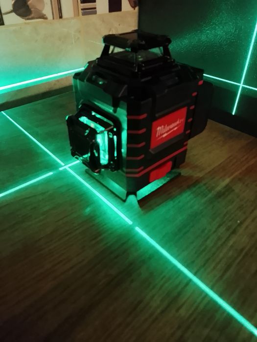 Nivel laser milwaukee