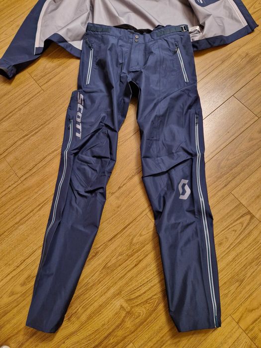 Costum bike, munte SCOTT Waterproof 30k, masuri S-M, downhill,tura