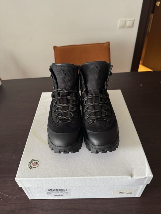 Bocanci incaltaminte Moncler