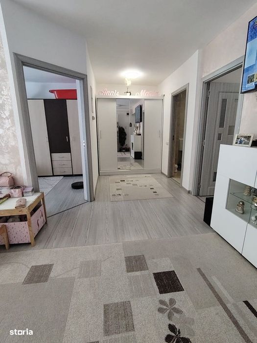 Vanzare Apartament 3 camere semidecomandat, 59 mp, Florilor
