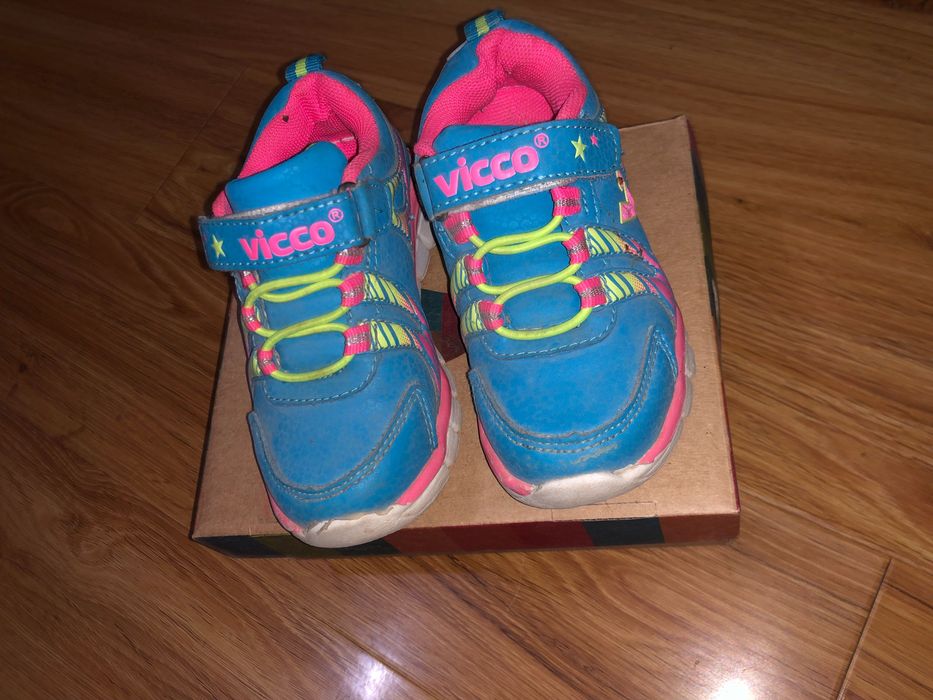 Vicco кроссовки детские .