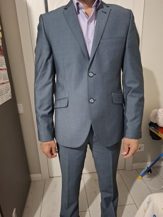 Продам костюм в отличном состоянии.