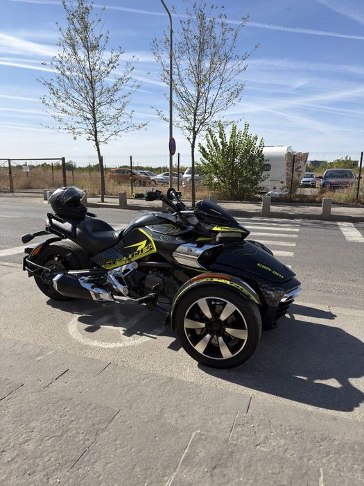 Can-Am Spyder F3 Sport !