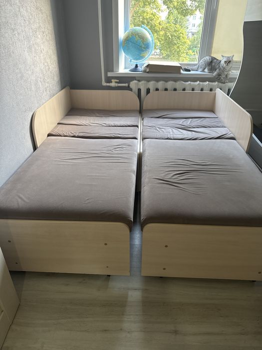 Детский диван кубик .