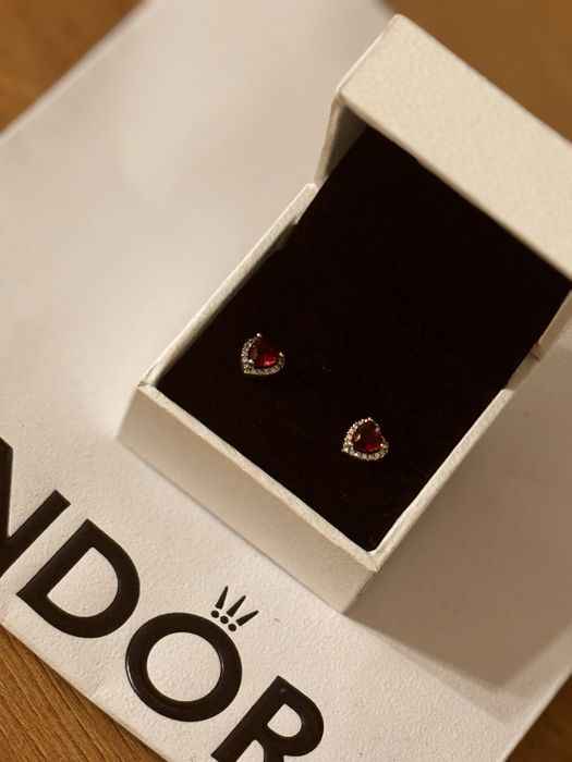 Пандора обеци Pandora