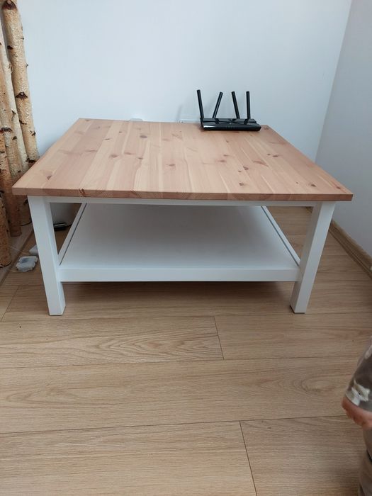 Vând masă 90x90x45