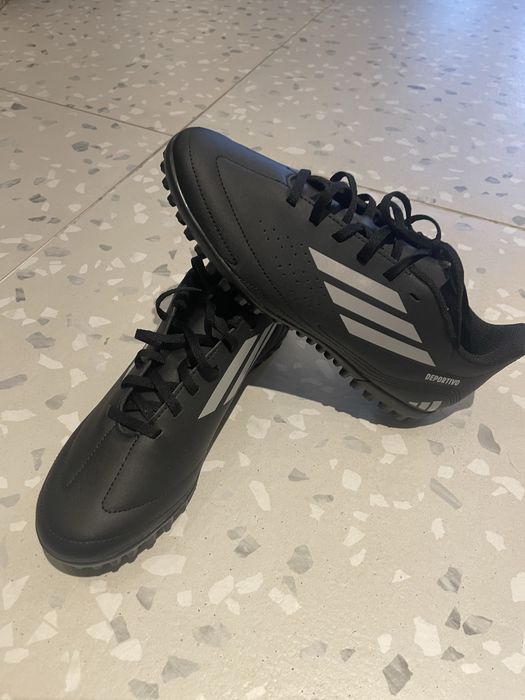 Неизползвани стоножки adidas deportivo размер 40