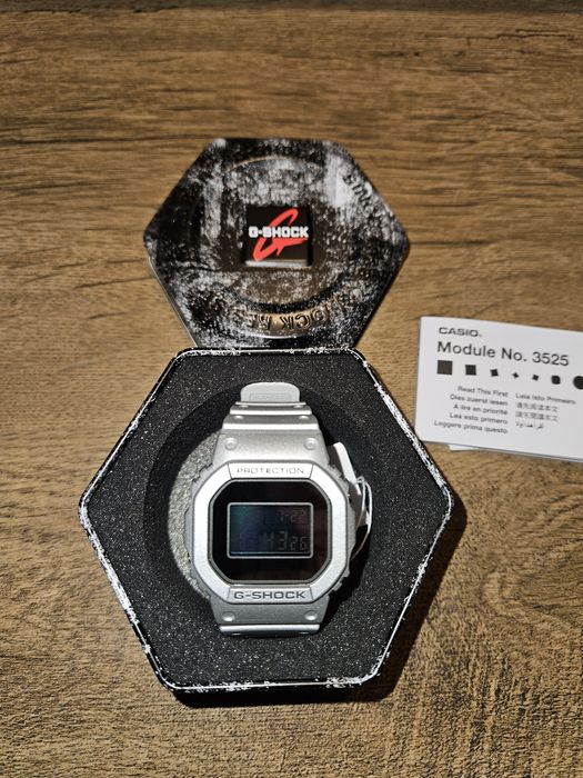 Casio G-SHOCK DW 5600FF nou