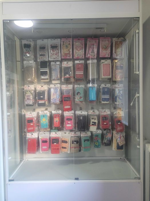 Продам шкаф витрину